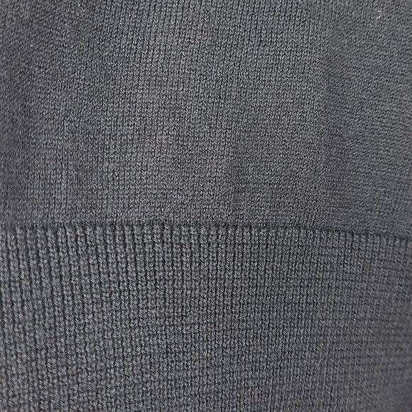 Halogen OUI? Black Long Sleeve Blouse. Size M - Picture 5 of 7